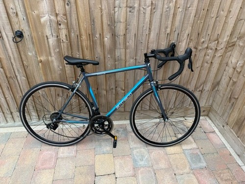 Road bike medium 54cm 700cc - bike, -700cc