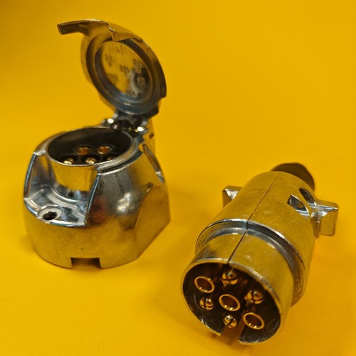 Aluminium socket plug - aluminium, 7