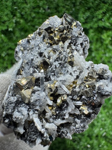 Insane pyrite with quartz - pyrite,
