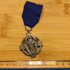 Masonic Regalia Hallmarked Silver Jewel some ribbon wear (ref #48)