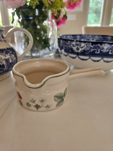 Wedgewood raspberry cane gravy - wedgewood,