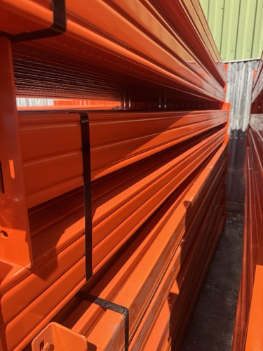 Heavy duty pallet racking - pallet,