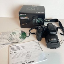 Fujifilm Finepix S9200 16MP