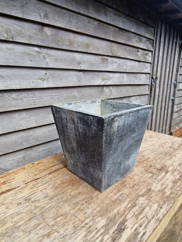 Large square grey ceramic - square,