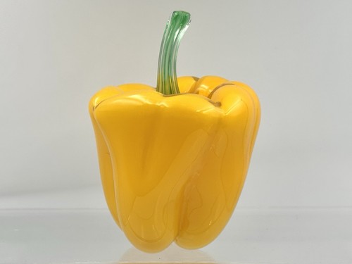 Realistic murano style yellow - style,