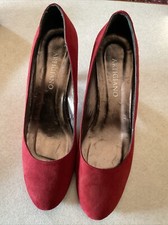 ARTIGIANO Ladies Size 7 Deep Red Suede wedge heel shoes 