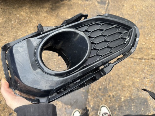 Cracked honda jazz - mk3, front