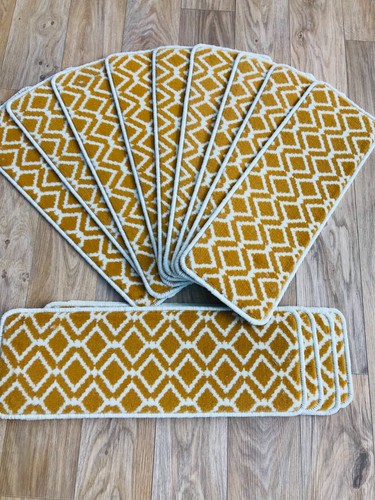 Open plan carpet stair - carpet,