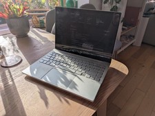 HP Envy Laptop 14-eb0xxx Silver i7-11370H @ 3.30GHz