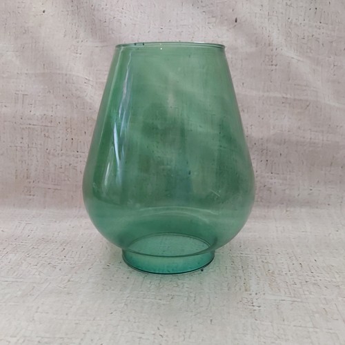 Green glass oil lamp chimney - green,