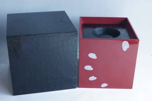 Large case for - gerald, genta