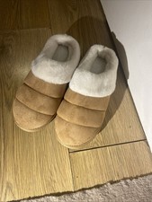 Womens Slipper Fuzzy House