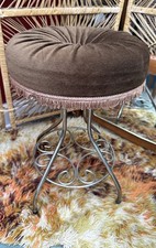 Vintage boudoir Stool