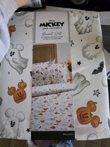 Mickey and friends - mickey, halloween