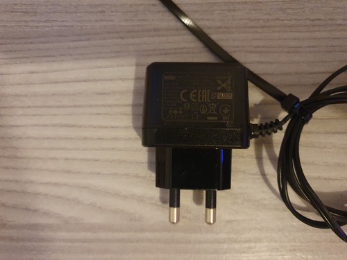 Braun 5520 power adapter - braun, black