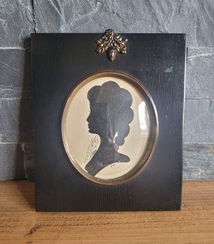 Lovely small vintage - small,