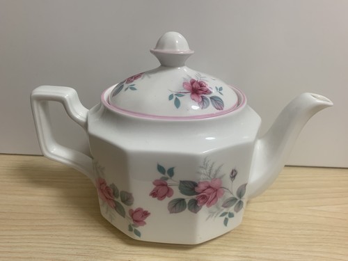 Teapot vintage fine english - teapot,