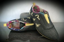 RARE Evisu womens Slip On