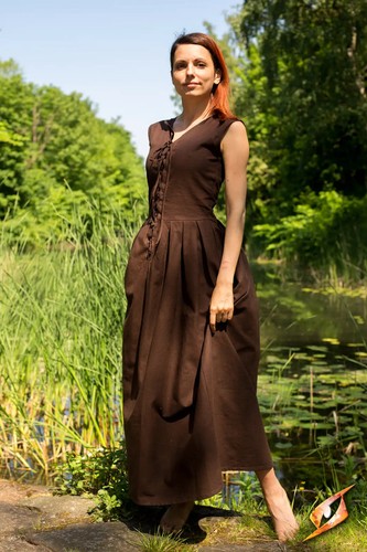 Medieval brown peasant - brown,