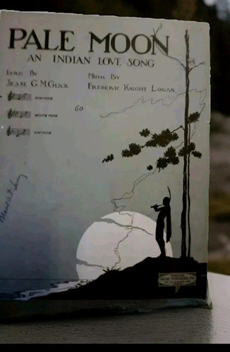 Pale moon indian love - moon, an