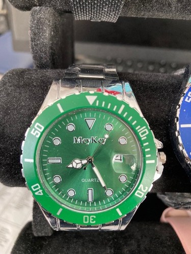 Submariner style with green