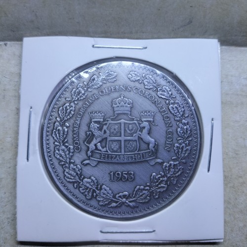 Commemorative queens - commemorative,