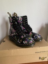 Dr. Martens 1460 Women's