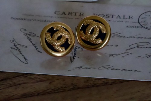 Chanel vintage studs earrings - chanel,