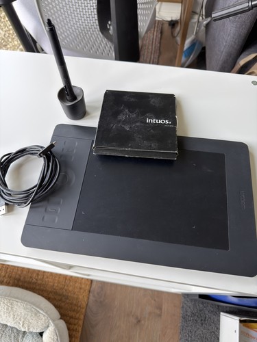 Wacom intuos touch small - 5,