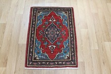 Old Handmade Persian Rug 85 x