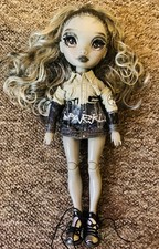 Shadow High Rainbow High Doll