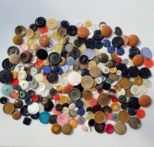 Vintage button mixed - mixed, job