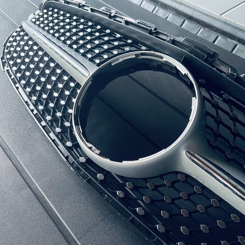 Mercedes diamond front - diamond, grill
