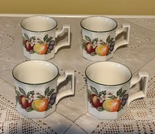 Johnson Brothers Fresh Fruits Set of 4 Mugs / Beakers