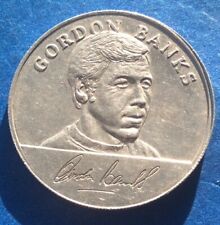 RARE LATE GREAT GORDON BANKS ENGLAND 1970 WORLD CUP SQUAD ESSO COIN 