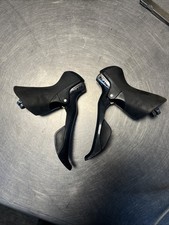 Shimano 105 ST-5800 STI Road