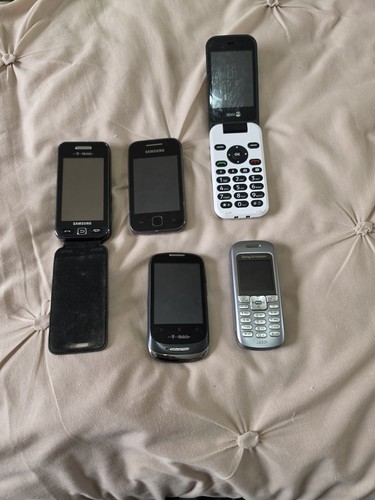 Old mobile phones job lot - old,