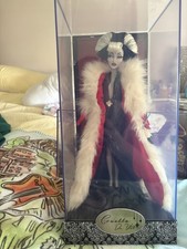 Disney villains designer - disney,
