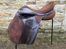 17inch THOROWGOOD T4 ON RED GULLET SADDLE