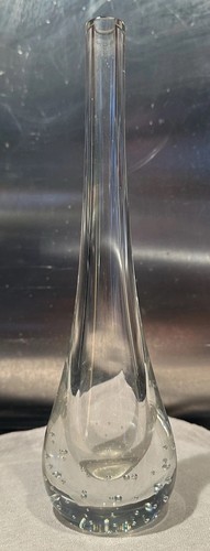 Teardrop bud vase with - bud,