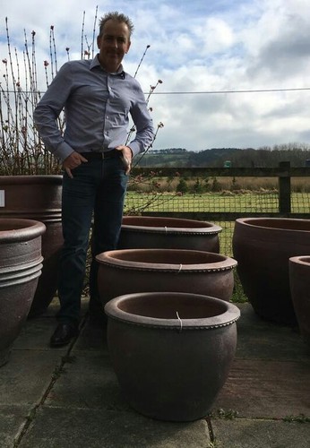 Small wavy rim garden pots - small,