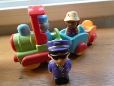 ELC Happyland Train With 3 Toy Figures