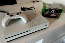 Xbox One S 500GB Console +
