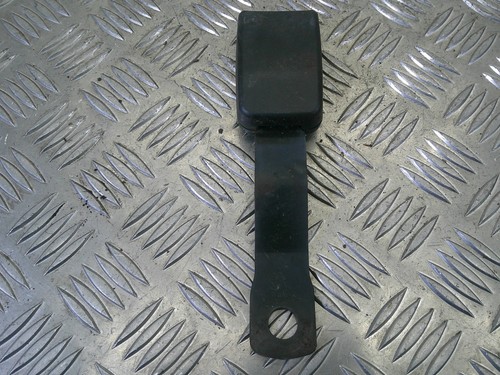 Nissan primera p11 seat belt - nissan,