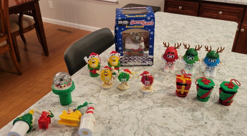 Vintage m christmas - m, m&m