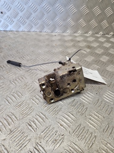 Peugeot 106 door lock - door,