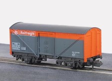 PECO NR-12R Railfreight Van N