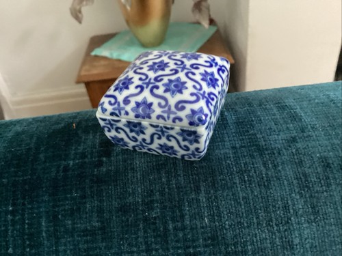 Blue and white porcelain - blue,