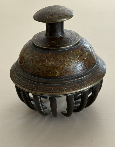Elephant claw bell buddhist - elephant,