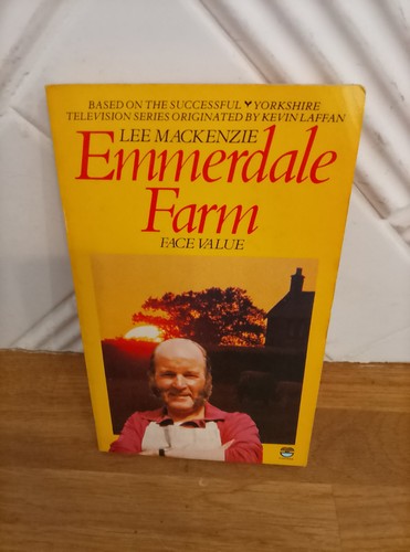 Book vintage emmerdale farm - -,